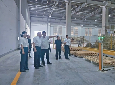 向榮率隊北上精準招商，成功簽約綠色低碳竹產業園項目，助力生物科技研發新突破